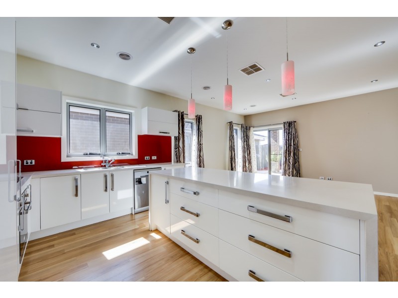 19 Hilda Kincaid Crescent, Macgregor ACT 2615