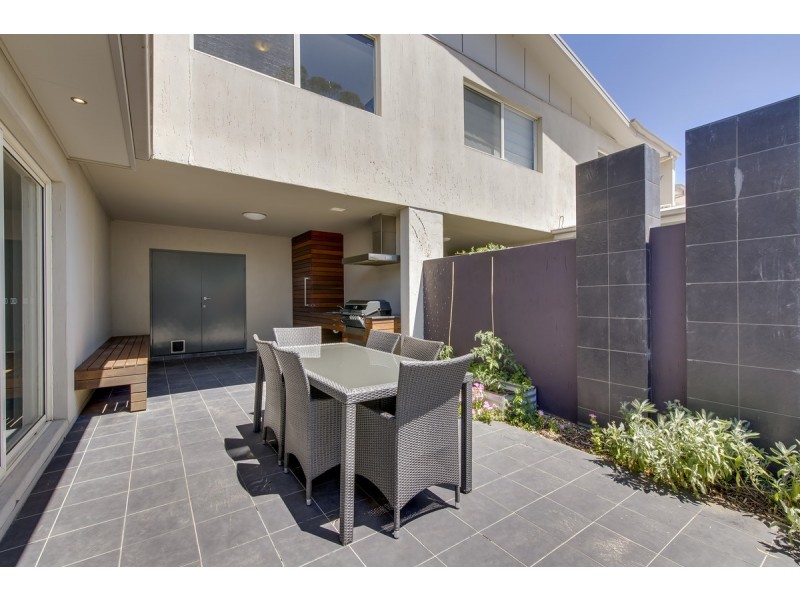 80/215 Aspinall Street, Watson ACT 2602