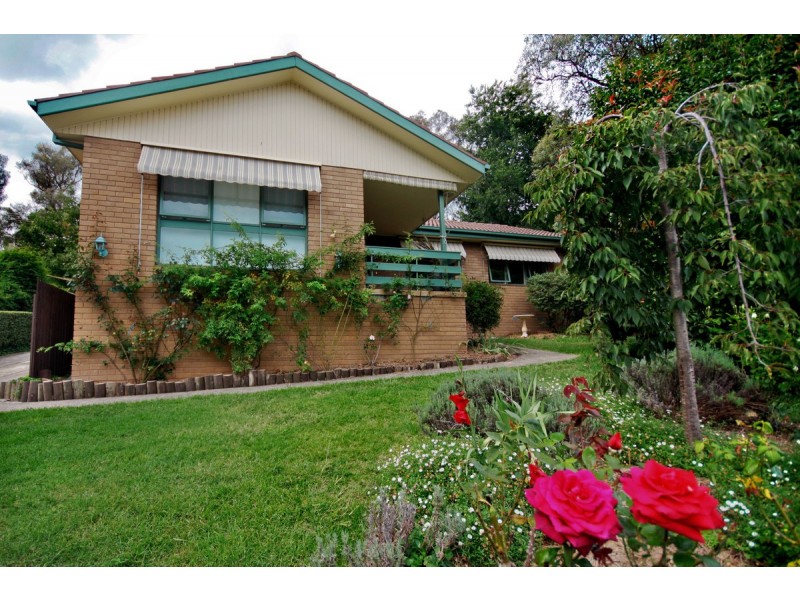 25 Berne Crescent, Macgregor ACT 2615