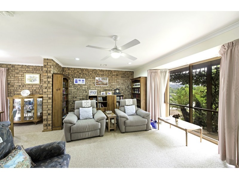 4 Mocatta Place, Latham ACT 2615