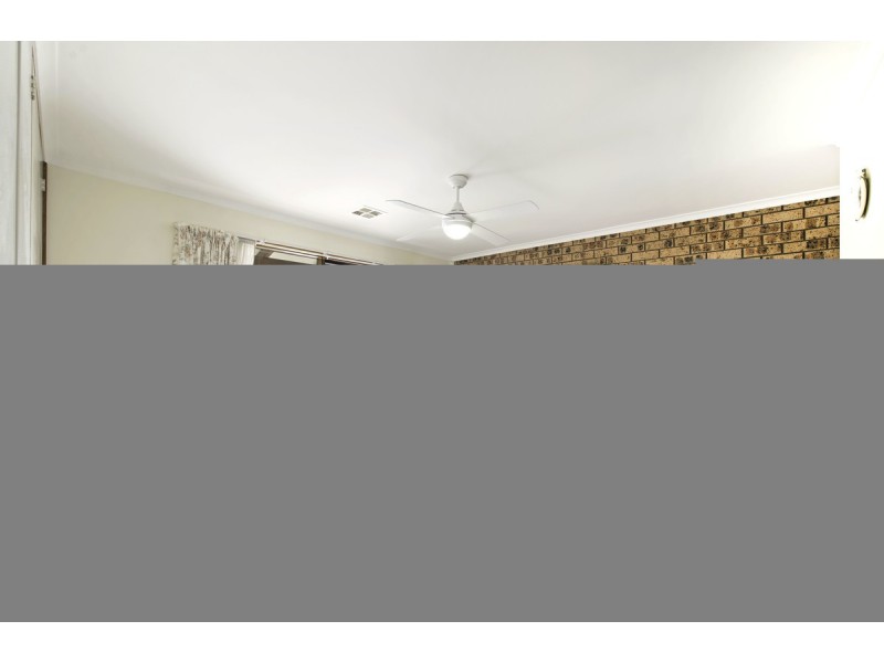 4 Mocatta Place, Latham ACT 2615