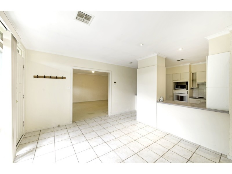 10 Stumm Place, Latham ACT 2615