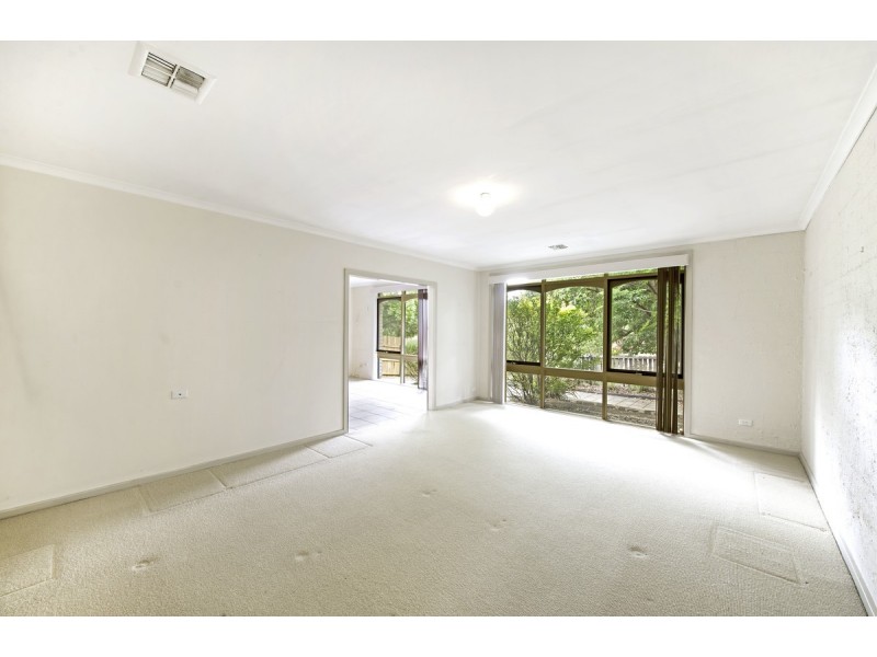 10 Stumm Place, Latham ACT 2615