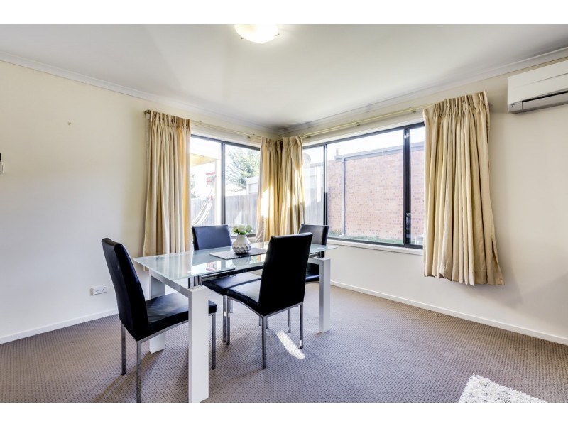 17 Heighway Street, Macgregor ACT 2615