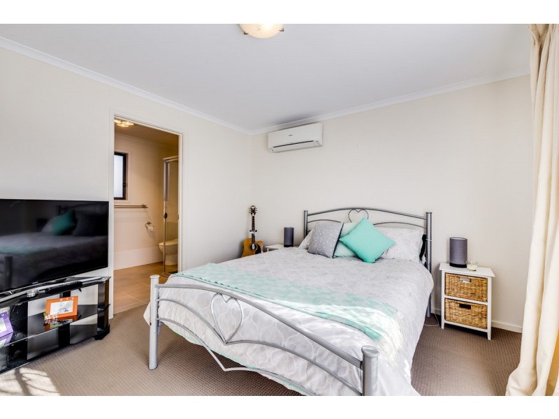 17 Heighway Street, Macgregor ACT 2615