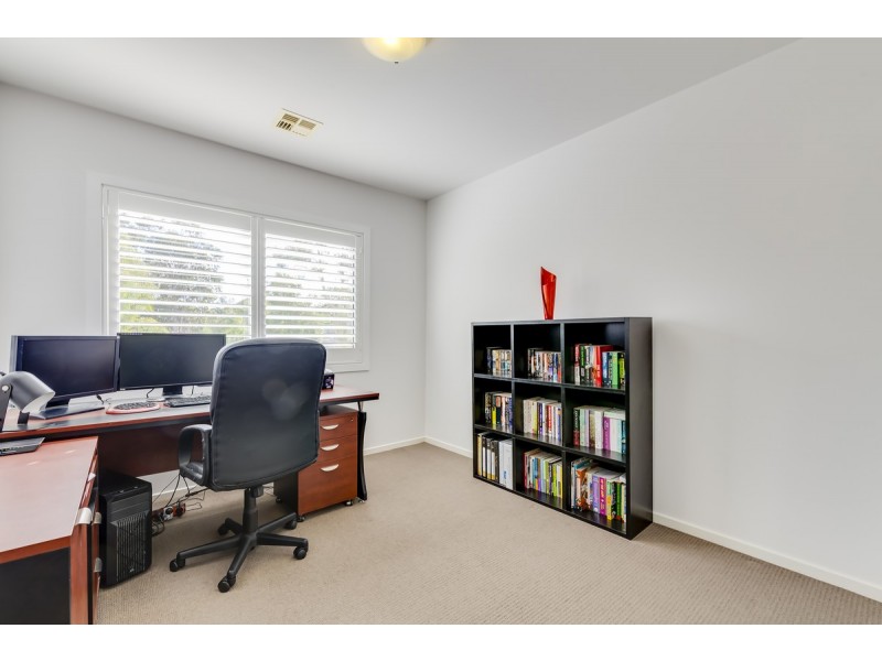 50/215 Aspinall Street, Watson ACT 2602