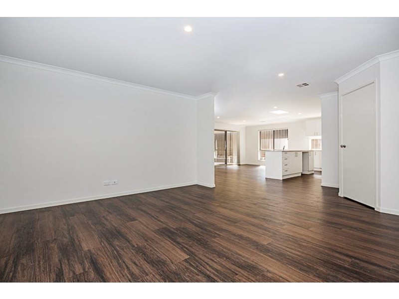 17 Jenner Court, Wanniassa ACT 2903