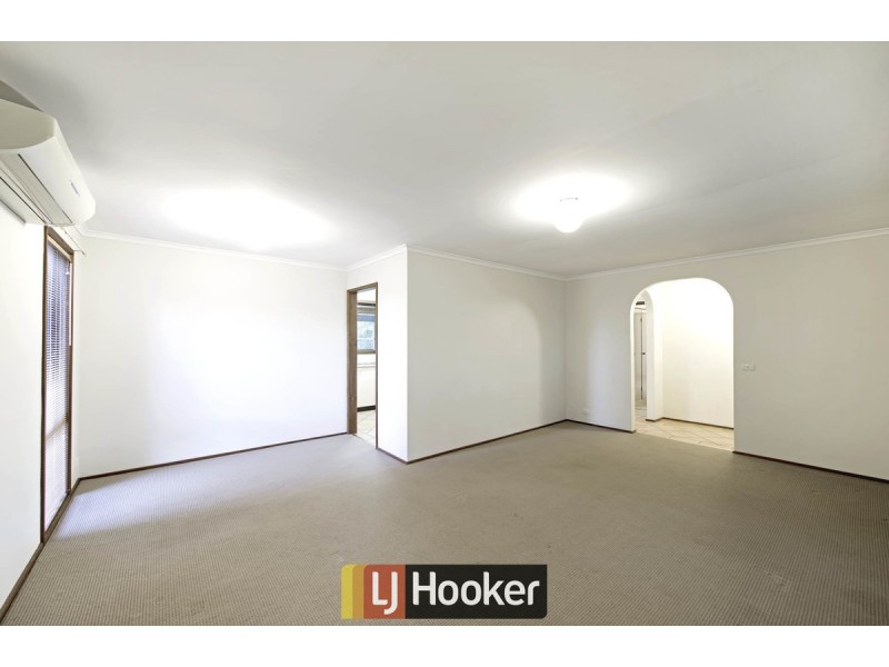 4 Mcarthur Place, Latham ACT 2615