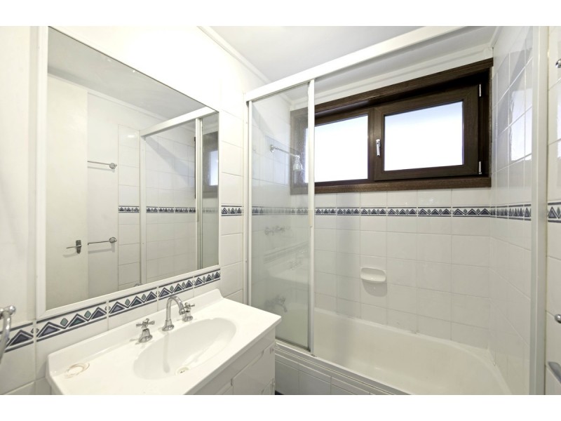 9 Cazaly Close, Holt ACT 2615