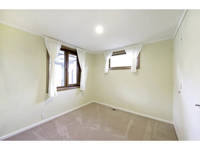 9 Cazaly Close, Holt ACT 2615