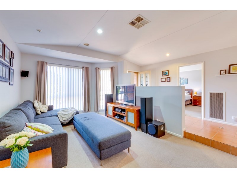 18 Hedger Street, Dunlop ACT 2615
