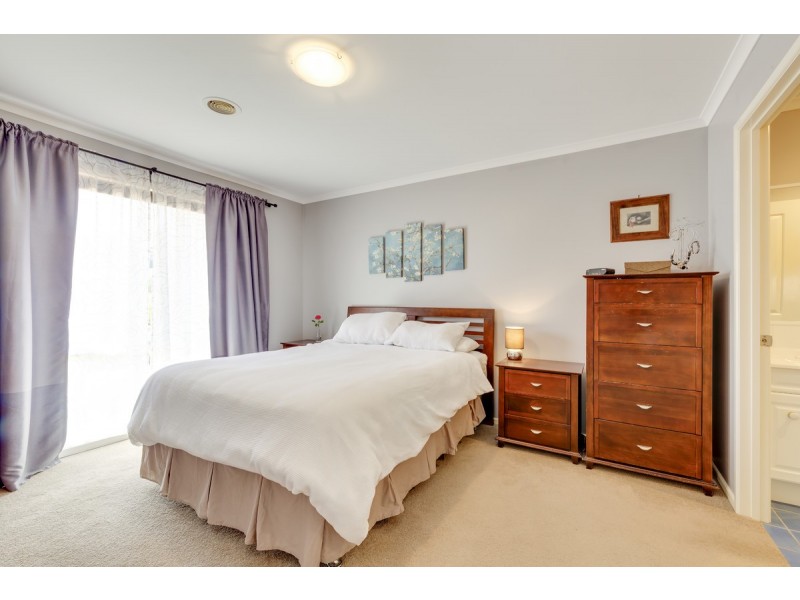 18 Hedger Street, Dunlop ACT 2615