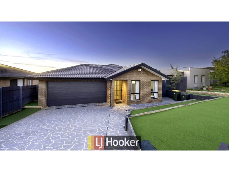 13 Victor Chang Street, Macgregor ACT 2615