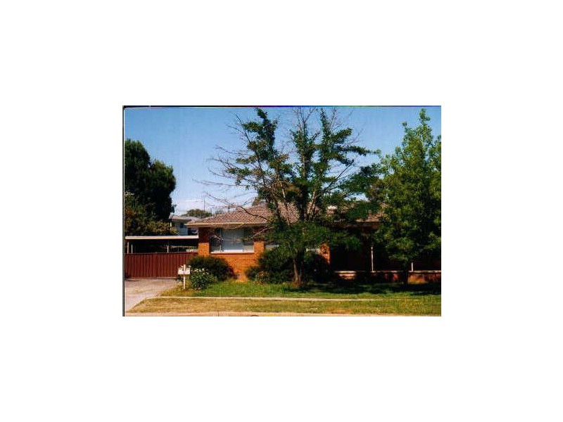 2A Fullagar Crescent, Higgins ACT 2615