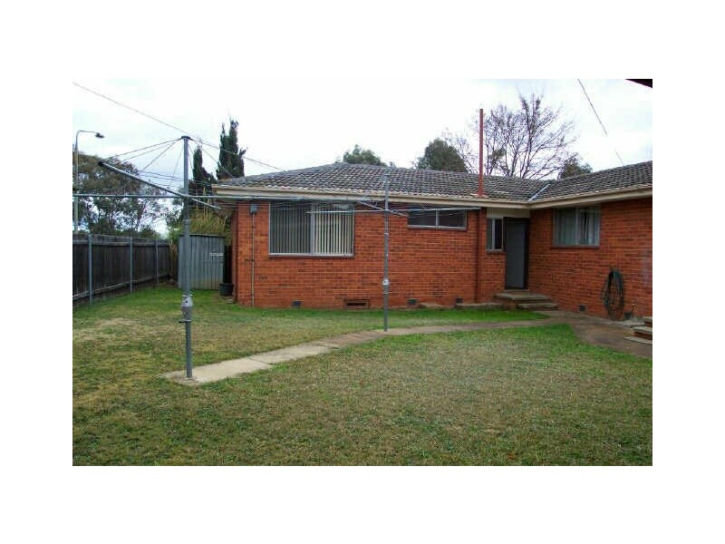 2A Fullagar Crescent, Higgins ACT 2615