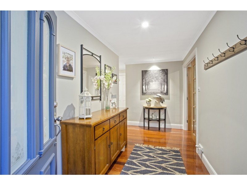 9 Holtermann Place, Charnwood ACT 2615