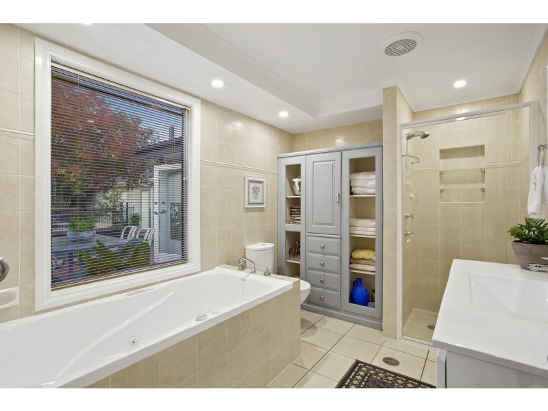 9 Holtermann Place, Charnwood ACT 2615