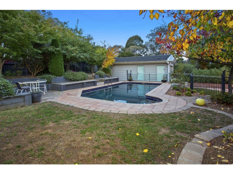 9 Holtermann Place, Charnwood ACT 2615