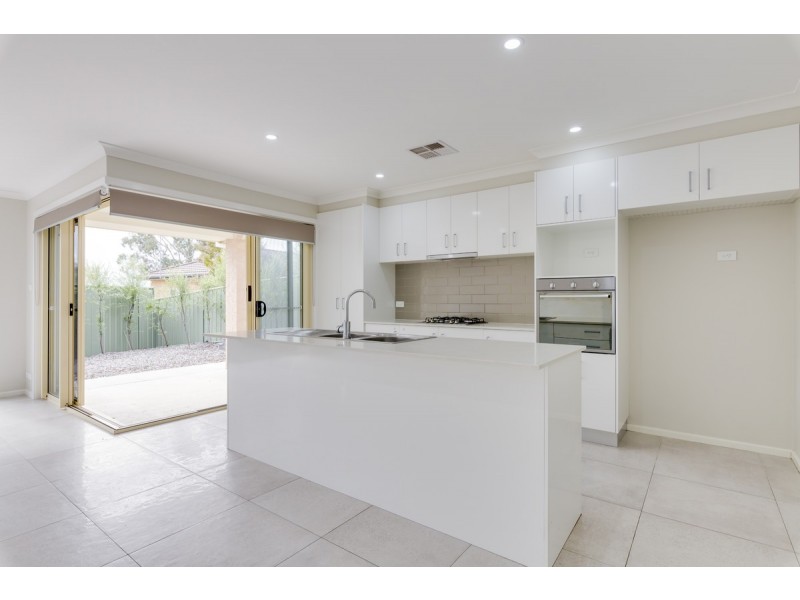 2/41 Nott Street, Fraser ACT 2615