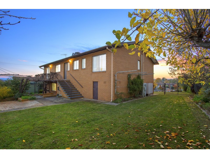 14 Achernar Close, Giralang ACT 2617