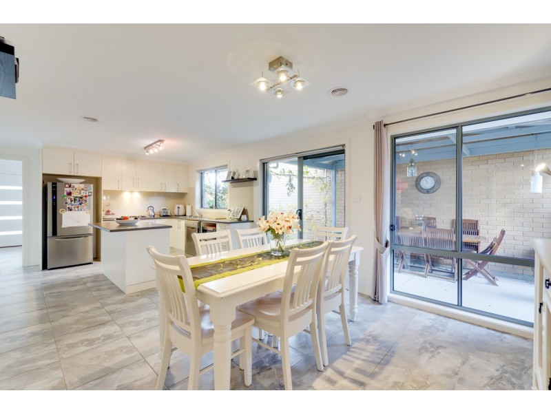 48 Hilda Kincaid Crescent, Macgregor ACT 2615