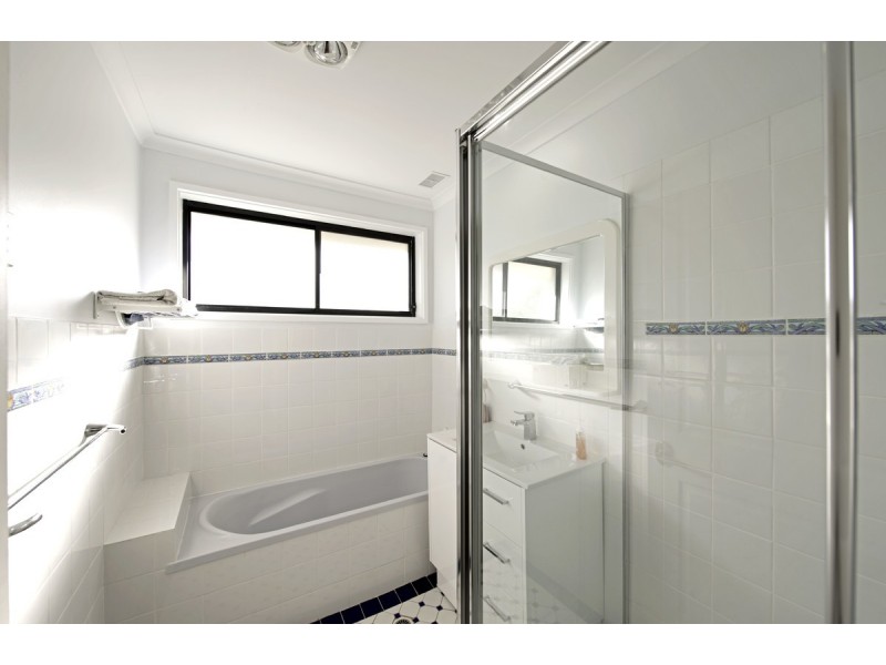 17 Powers Place, Latham ACT 2615