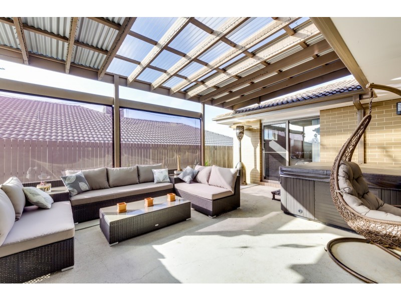 12 Eric De Salis Street, Macgregor ACT 2615