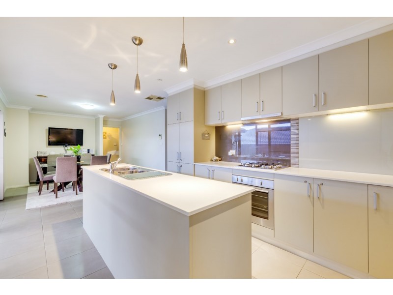 12 Eric De Salis Street, Macgregor ACT 2615