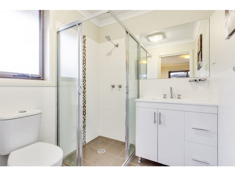 12 Eric De Salis Street, Macgregor ACT 2615