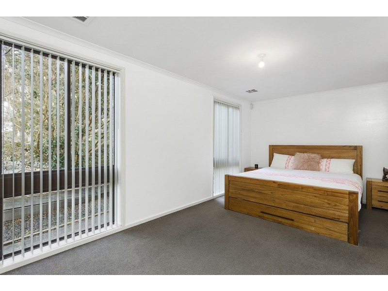 5 Gaggin Place, Macgregor ACT 2615