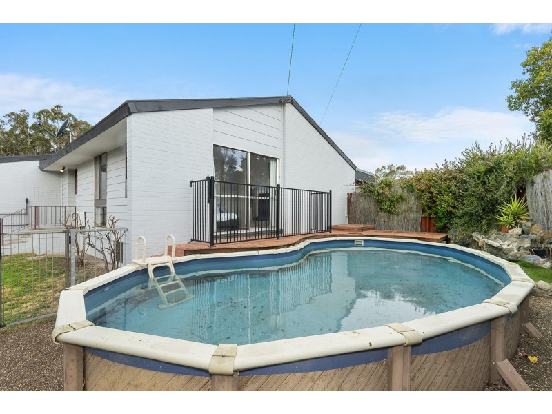 5 Gaggin Place, Macgregor ACT 2615