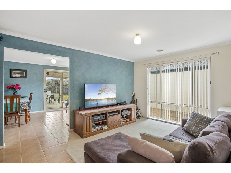 22 Polwarth Circuit, Dunlop ACT 2615