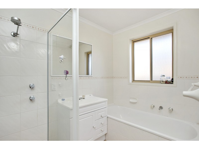 22 Polwarth Circuit, Dunlop ACT 2615