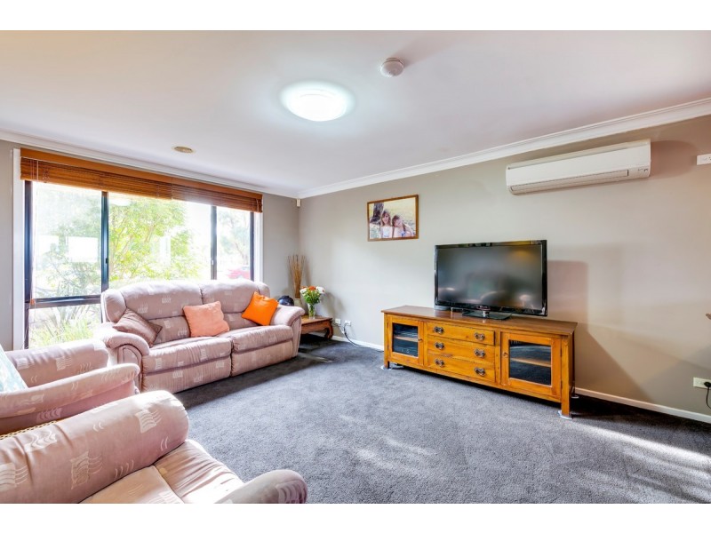 12 Kirkland Circuit, Macgregor ACT 2615