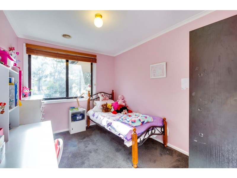 12 Kirkland Circuit, Macgregor ACT 2615