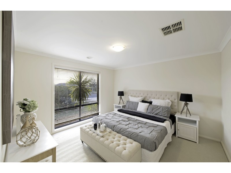 50 Macfarlane Burnet Avenue, Macgregor ACT 2615