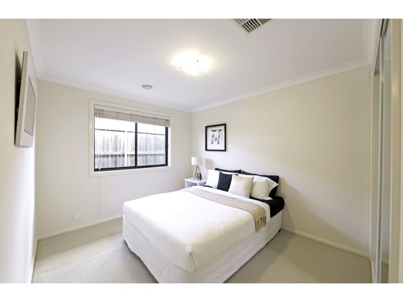 50 Macfarlane Burnet Avenue, Macgregor ACT 2615