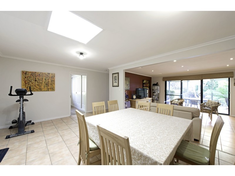 17 Powers Place, Latham ACT 2615