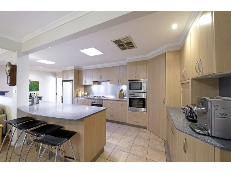 17 Powers Place, Latham ACT 2615