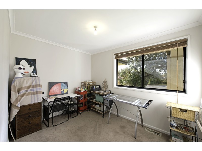 17 Powers Place, Latham ACT 2615