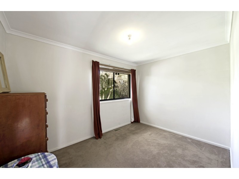 17 Powers Place, Latham ACT 2615