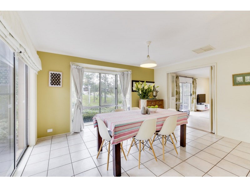 8 Aaron Place, Macgregor ACT 2615