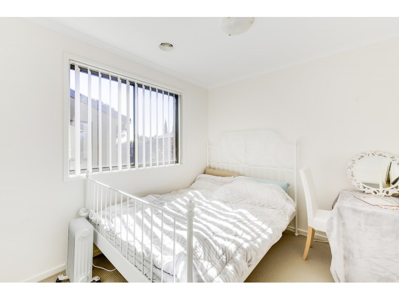 32 Rowland Street, Macgregor ACT 2615