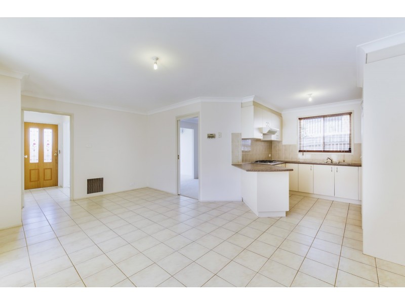 11 Finey Close, Dunlop ACT 2615