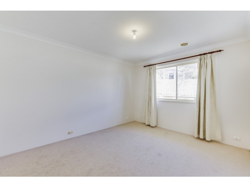 11 Finey Close, Dunlop ACT 2615