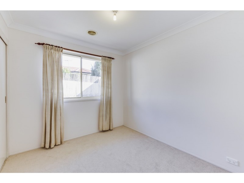 11 Finey Close, Dunlop ACT 2615