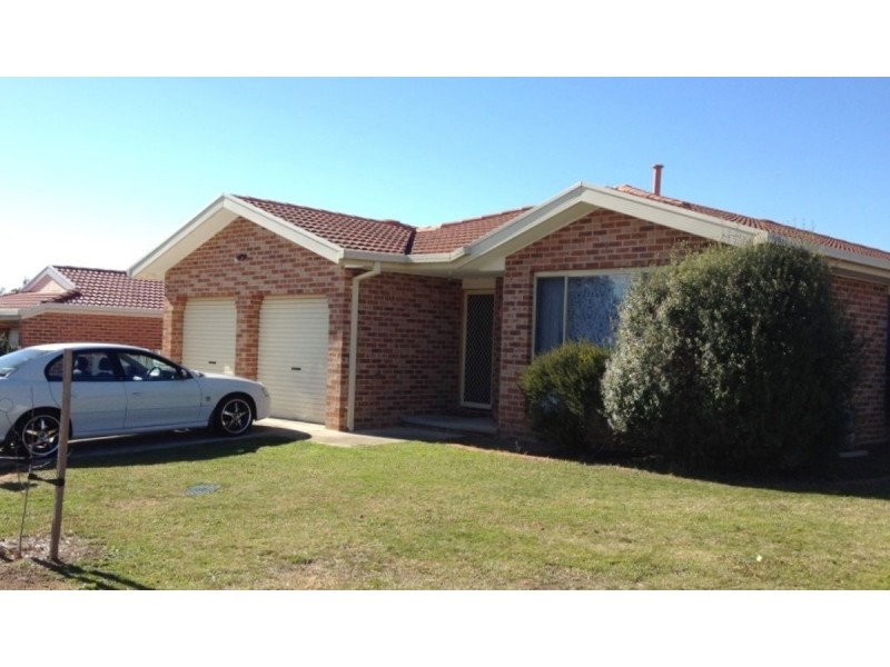 2 Kay Close, Dunlop ACT 2615