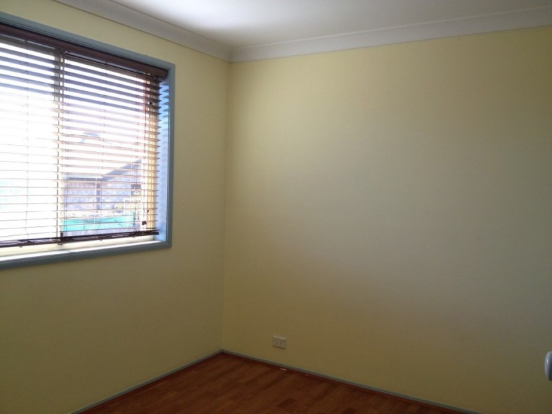 2 Kay Close, Dunlop ACT 2615