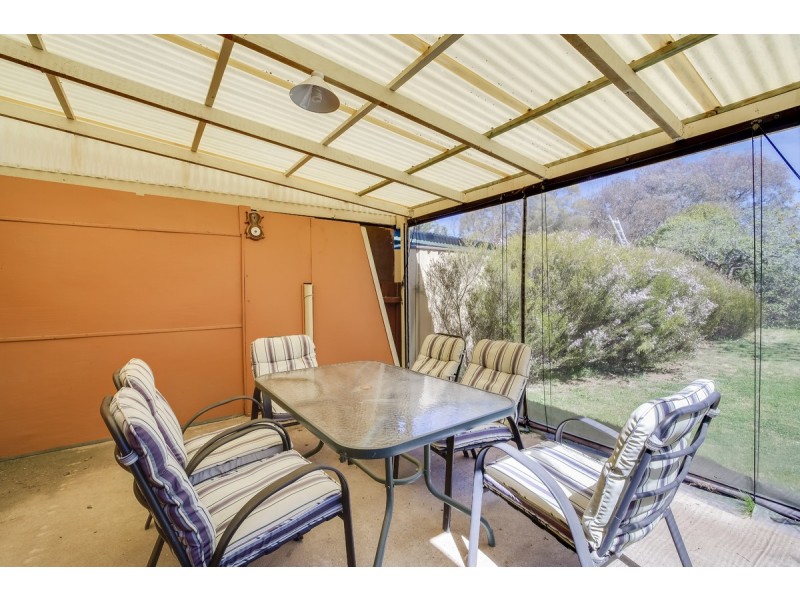 2 McCarthy Place, Charnwood ACT 2615