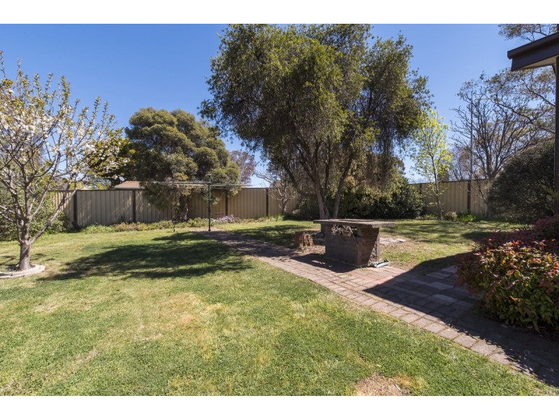 2 McCarthy Place, Charnwood ACT 2615